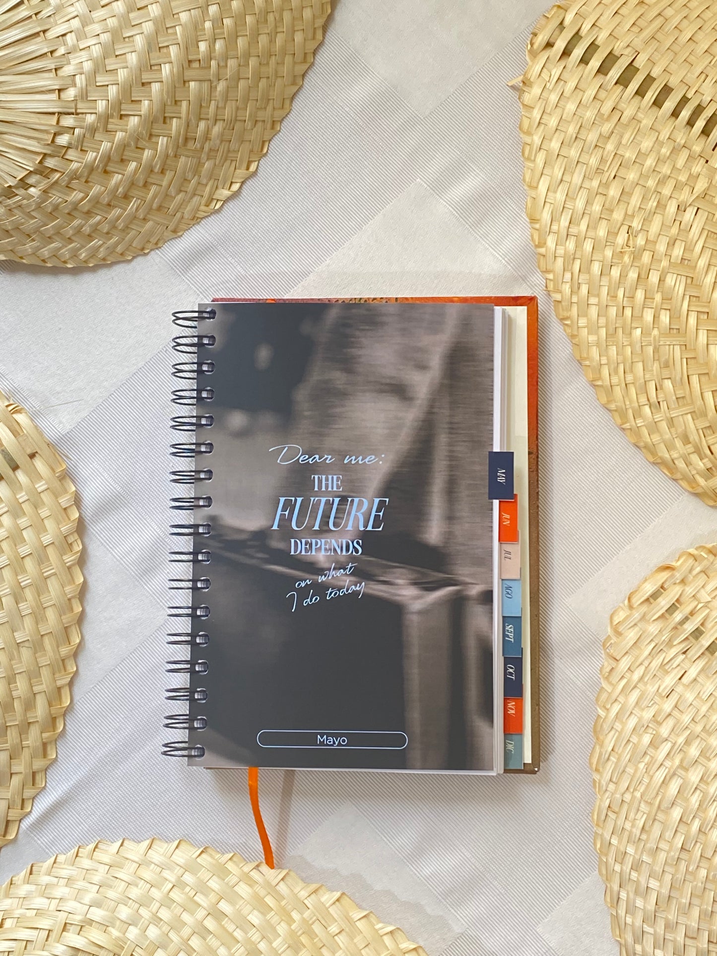 Agenda flores naranja